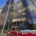 Kebakaran Besar Proyek Pembangunan Hotel Mewah, 6 Orang Tewas