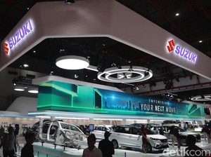 Mau Beli Mobil Ramah Lingkungan Suzuki di IIMS 2025? Ini Pilihannya