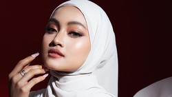 Eltasya Natasha Curhat Kehilangan dalam Single Melankolis Terpatri