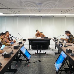 Erick Thohir Kumpulkan Direksi Telkom, Ada Apa?