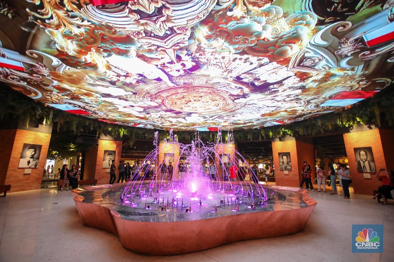 Lippo Mall Nusantara (LMN) yang dahulu bernama Plaza Semanggi dan sempat sepi pengunjung kini kembali ramai. (CNBC Indonesia/Faisal Rahman) Lippo Mall Nusantara (LMN) yang dahulu bernama Plaza Semanggi dan sempat sepi pengunjung kini kembali ramai. (CNBC Indonesia/Faisal Rahman)