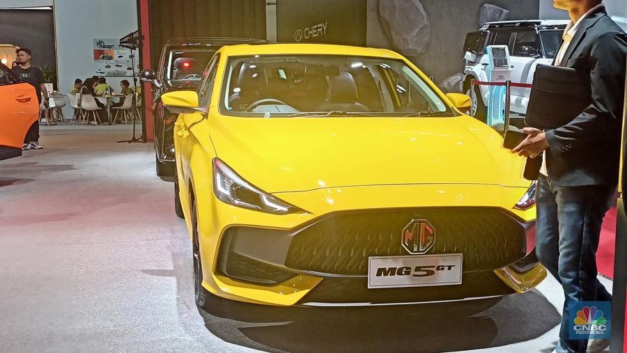 Morris Garrage (MG) yang menampilkan beberapa kendaraannya di ajang Indonesia Internasional Motor Show (IIMS) 2025. (²©²ÊÍøÕ¾/Ferry Sandi)