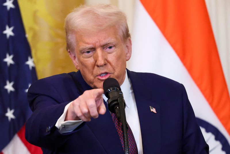 Presiden AS Donald Trump dan Perdana Menteri India Narendra Modi berjabat tangan saat menghadiri konferensi pers bersama di Gedung Putih di Washington, D.C., AS, 13 Februari 2025. Presiden AS Donald Trump dan Perdana Menteri India Narendra Modi berjabat tangan saat menghadiri konferensi pers bersama di Gedung Putih di Washington, D.C., AS, 13 Februari 2025. (REUTERS/Kevin Lamarque)