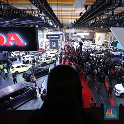 Kabar Buruk Lagi! Orang RI Mulai Tunda Beli Mobil Baru, Ada Apa?