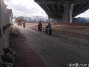 PDIP Minta Pemprov DKI Sanksi Pihak Sebabkan Jl RE Martadinata Berdebu Parah