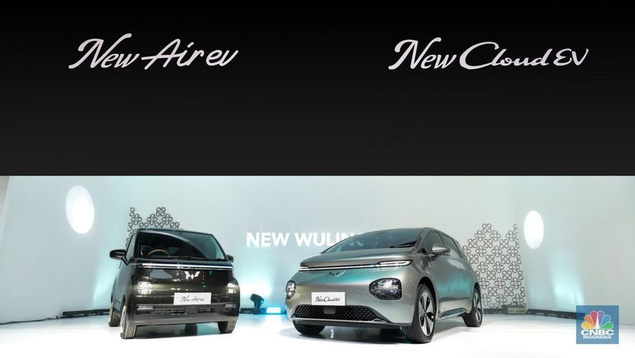 Wuling Motors (Wuling) merilis produk baru dalam bentuk New Air ev dan New Cloud EV pada pembukaan Indonesia International Motor Show (IIMS) 2025. (CNBC Indonesia/Ferry Sandi)