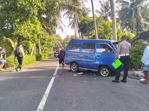 Mobil Oleng Tabrak Warga dan Pemotor di Kulon Progo, 1 Orang Tewas