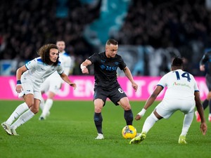 Sengit! Lazio Vs Napoli Tuntas 2-2