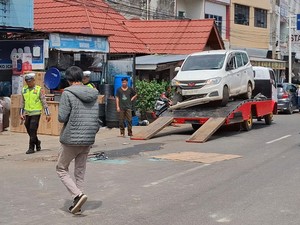 Kronologi Wuling di Lubuklinggau Tabrak Median Jalan hingga Pengendara Tewas