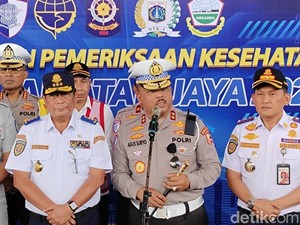 Operasi Keselamatan Lalu Lintas, Kakorlantas Cek Terminal Pulo Gebang