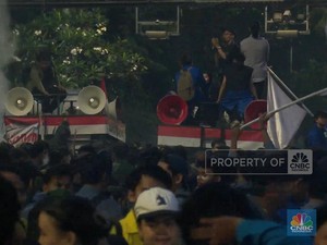 Mahasiswa Aksi 'Indonesia Gelap' di Patung Kuda, Protes Soal Ini