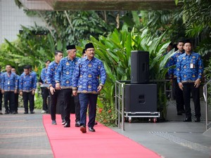 Gus Ipul Ingatkan Jajaran Kemensos Gunakan DTSEN untuk Penyaluran Bansos