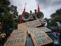 Menaker Buka Suara soal Demo Besar-besaran Ojol Hari Ini