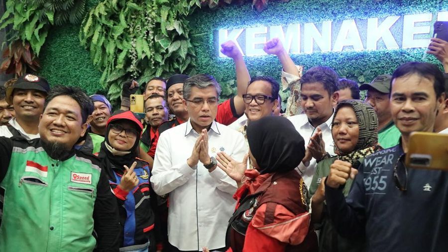 Pertemuan Menaker-Wamenaker dengan driver ojol. (Dok. Kemnaker)