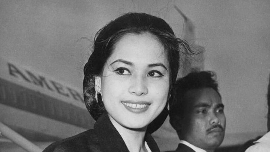 Ratna Sari Dewi, istri Sukarno (J. Wilds/Keystone/Hulton Archive/Getty Images)