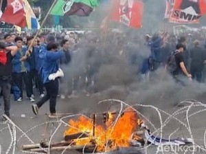 Fakta Demo Mahasiswa Surabaya Tolak Efisiensi Pendidikan Berujung Ricuh