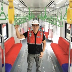 Wamen BUMN Pamer KRL Made in Madiun, Begini Penampakannya
