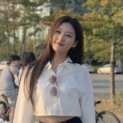 Kim Sae Ron Dikonfirmasi Bunuh Diri, Han So Hee-Won Bin ke Pemakaman