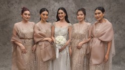 Inspirasi Baju Bridesmaid Dari Pernikahan Elma Agustin, Elegan Bernuansa Nude