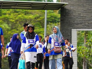 Semarak Fun Walk Cinta Quran dan Tazkia Foundation, Ribuan Peserta Antusias