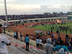 Komdis PSSI Sanksi Persela, Semusim Tanpa Penonton-Denda Rp 110 Juta