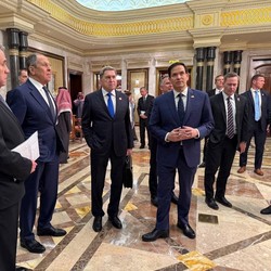 Menlu AS-Rusia Teleponan, Perdamaian Putin-Zelensky di Depan Mata!