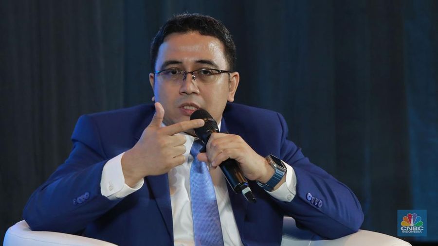 SPV Teknology Innovation Pertamina, Oki Muraza saat memberi pemaparan di acara Special Dialog Swasembada Energi di Hotel Season, Jakarta, Selasa, (18/2/2025). (CNBC Indonesia/Muhammad Sabki)