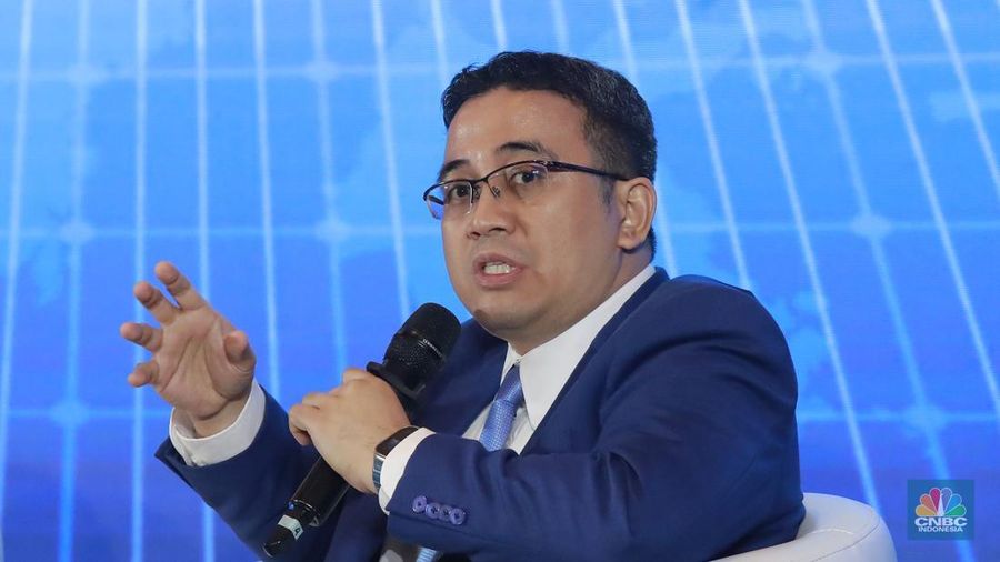 SPV Teknology Innovation Pertamina, Oki Muraza saat memberi pemaparan di acara Special Dialog Swasembada Energi di Hotel Season, Jakarta, Selasa, (18/2/2025). (CNBC Indonesia/Muhammad Sabki)