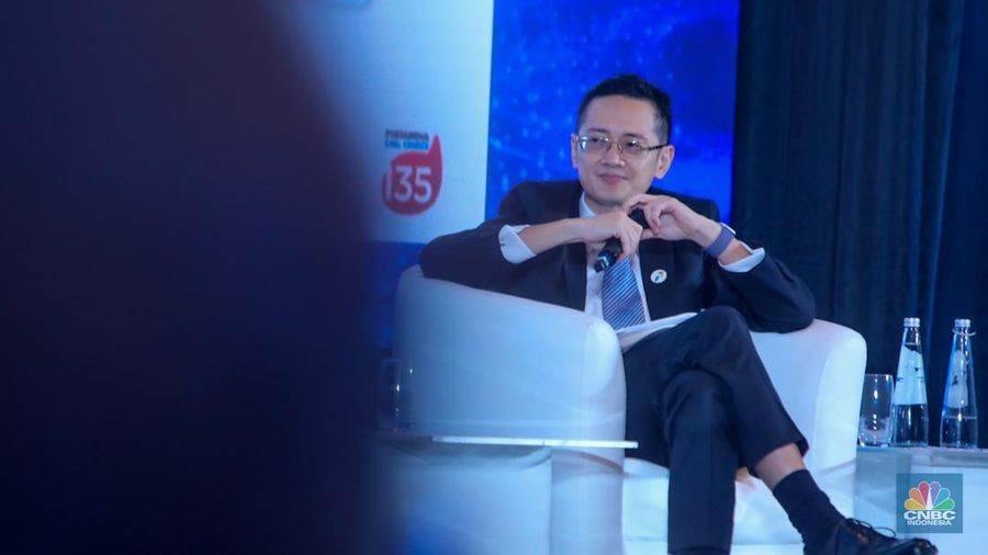 SVP Strategy & Investment Pertamina, Henricus Herwin menyampaikan pemaparan dalam acara Road To Outlook Energy Edition With ExxonMobil bertajuk