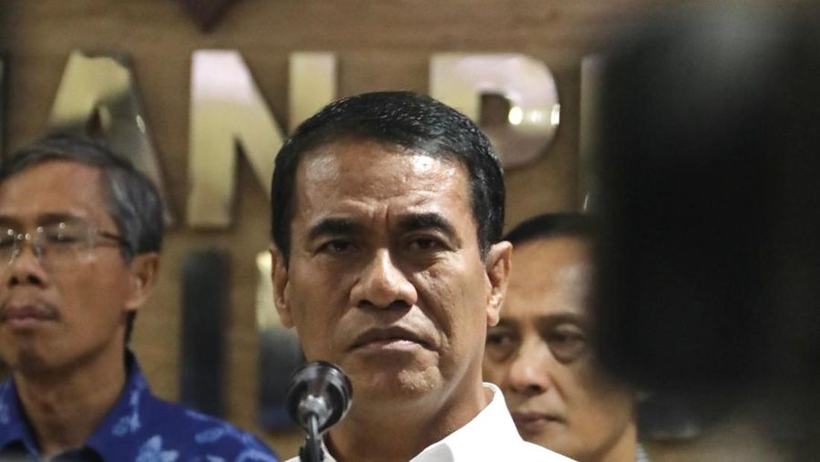 Mentan Amran Sulaiman saat jumpa pers usai rapat koordinasi terbatas di Kantor Kementerian Pertanian (Kementan) Jakarta, Rabu (19/2/2025). (Dok. Kementan)