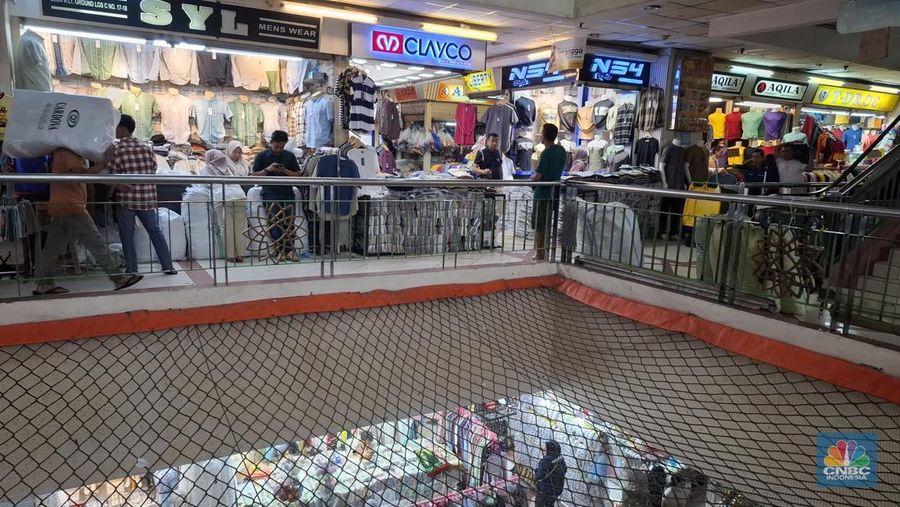 Pasar Tanah Abang jelang Lebaran 2024, Rabu, (19/2/2025). (CNBC Indonesia/Chandra Dwi Pranata)