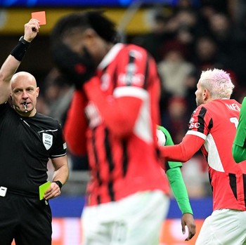 Detik-Detik Feyenoord Gusur AC Milan dari Liga Champions