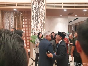Video Top 5: Reshuffle Mendiktisaintek hingga Nikita Mirzani Tersangka TPPU