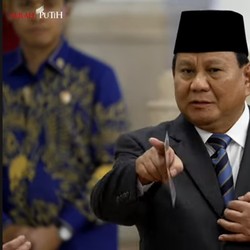 Usai Dilantik, Wakil Kepala BPKP Tiba-tiba Beri Uang ke Prabowo