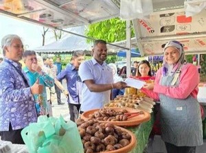 Viral di Malaysia: Pemuda China Ditampar Saat Makan Siang di Bulan Ramadan