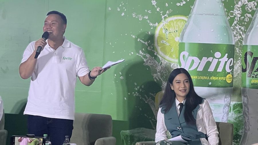 Artis Dian Sastrowardoyo menghadiri press conference SPRITE HAUS Ramadan di Jakarta Selatan, Rabu (19/2/2025).