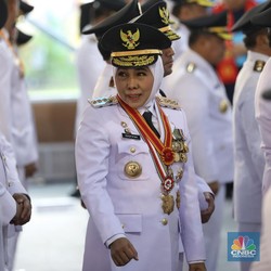 Kelakar Prabowo: Ibu Khofifah Cocoknya Jadi Perdana Menteri