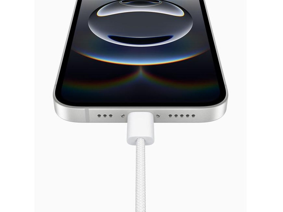 Tarif AS Bikin Harga iPhone Naik Tajam, Pilihan Relokasi Tak Efektif