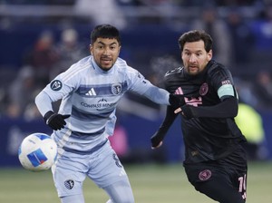 Cuaca Ekstrem Sekalipun Tak Mampu Bendung Messi Cetak Gol