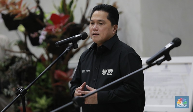 Menteri Keuangan Sri Mulyani bersama Menteri Perumahan dan Kawasan Permukiman (PKP) Maruarar Sirait atau biasa dipanggil Ara, Menteri BUMN Erick Thohir dan Gubernur Bank Indonesia (BI) Perry Warjiyo usai rapat tertutup membahas program 3 juta rumah di Kantor Kementerian Keuangan, Jakarta Rabu (19/2/2025) malam. (CNBC Indonesia/Muhamad Sabki) Menteri Keuangan Sri Mulyani bersama Menteri Perumahan dan Kawasan Permukiman (PKP) Maruarar Sirait atau biasa dipanggil Ara, Menteri BUMN Erick Thohir dan Gubernur Bank Indonesia (BI) Perry Warjiyo usai rapat tertutup membahas program 3 juta rumah di Kantor Kementerian Keuangan, Jakarta Rabu (19/2/2025) malam. (CNBC Indonesia/Muhamad Sabki)