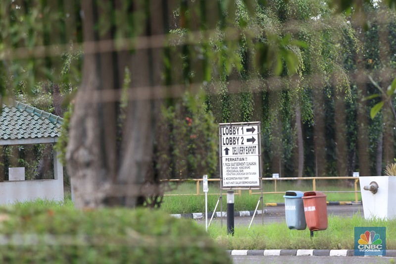 Foto udara memperlihatkan Pabrik PT Sanken Indonesia di Kawasan Industri MM2100, Cikarang, Jawa Barat, Kamis (20/2/2025). Pabrik PT Sanken Indonesia akan menghentikan produksi pada Juni 2025. Saat ini, aktivitas produksi masih berlangsung. (CNBC Indonesia/Tias Budiarto) Foto udara memperlihatkan Pabrik PT Sanken Indonesia di Kawasan Industri MM2100, Cikarang, Jawa Barat, Kamis (20/2/2025). Pabrik PT Sanken Indonesia akan menghentikan produksi pada Juni 2025. Saat ini, aktivitas produksi masih berlangsung. (CNBC Indonesia/Tias Budiarto)