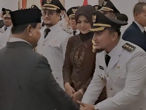 Robinsar, dari Anak Kampung Pesisir Kini Jadi Wali Kota Cilegon