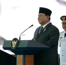 Prabowo Usai Lantik 961 Kepala Daerah & Wakil: Ini Momen Bersejarah RI
