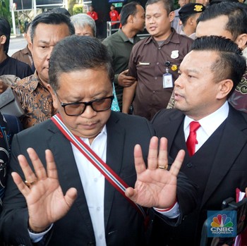 Hasto Tiba di KPK Diperiksa Sebagai Tersangka Dugaan Suap Harun Masiku