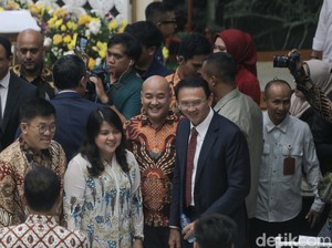 Gembira Pramono Lihat Anies dan Ahok Akur Saat Pelantikan