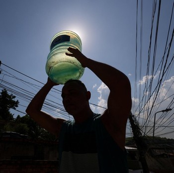 Surga Dunia di Ujung Tanduk, Suhu Tembus 44 Derajat Celcius-Krisis Air