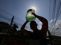 Surga Dunia di Ujung Tanduk, Suhu Tembus 44 Derajat Celcius-Krisis Air