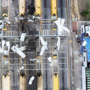 Bom Meledak di Gerbang Tol, 6 Orang Terluka