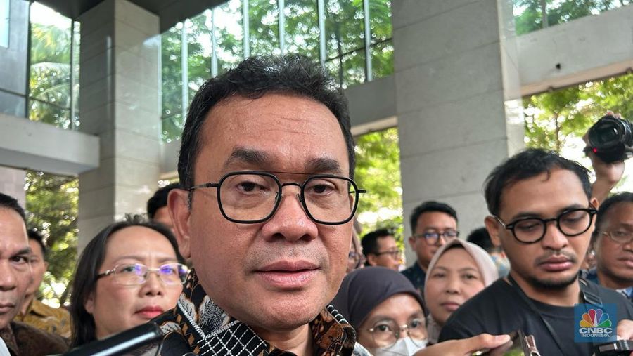 Mendag Budi Santoso saat ditemui di kantor Kemendag, Jakarta, Kamis (20/2/2025) (CNBC Indonesia/ Martyasari Rizky)