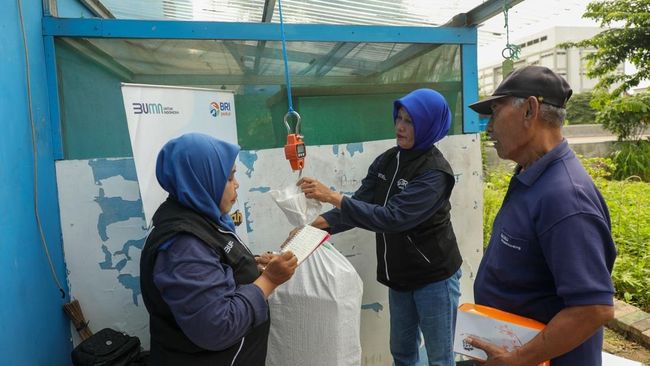 BRI Edukasi Masyarakat Jaga Lingkungan Lewat Pengelolaan Sampah